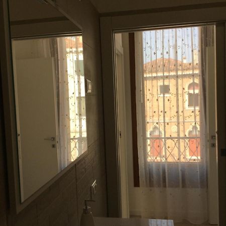 Casa Roberta Apartment เวนิส ภายนอก รูปภาพ