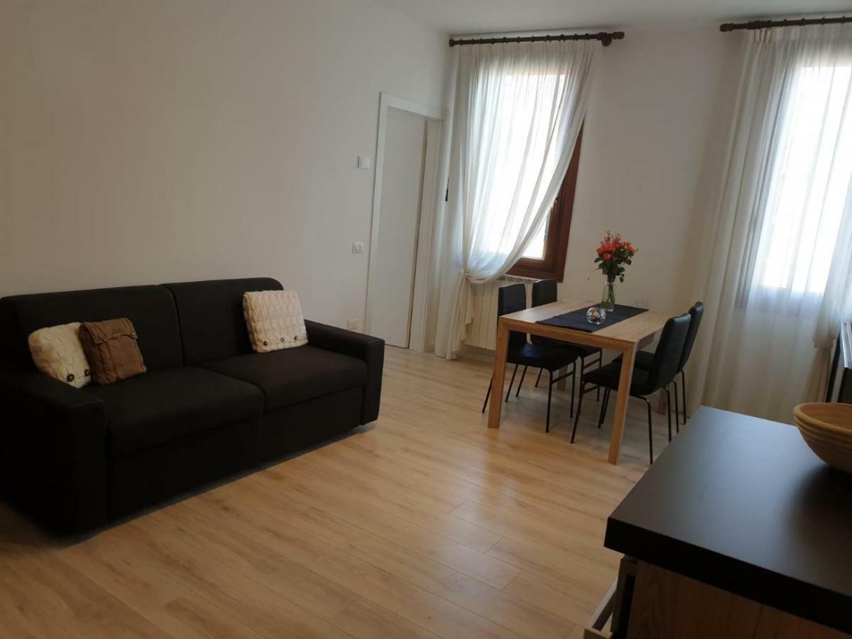 Casa Roberta Apartment เวนิส ภายนอก รูปภาพ